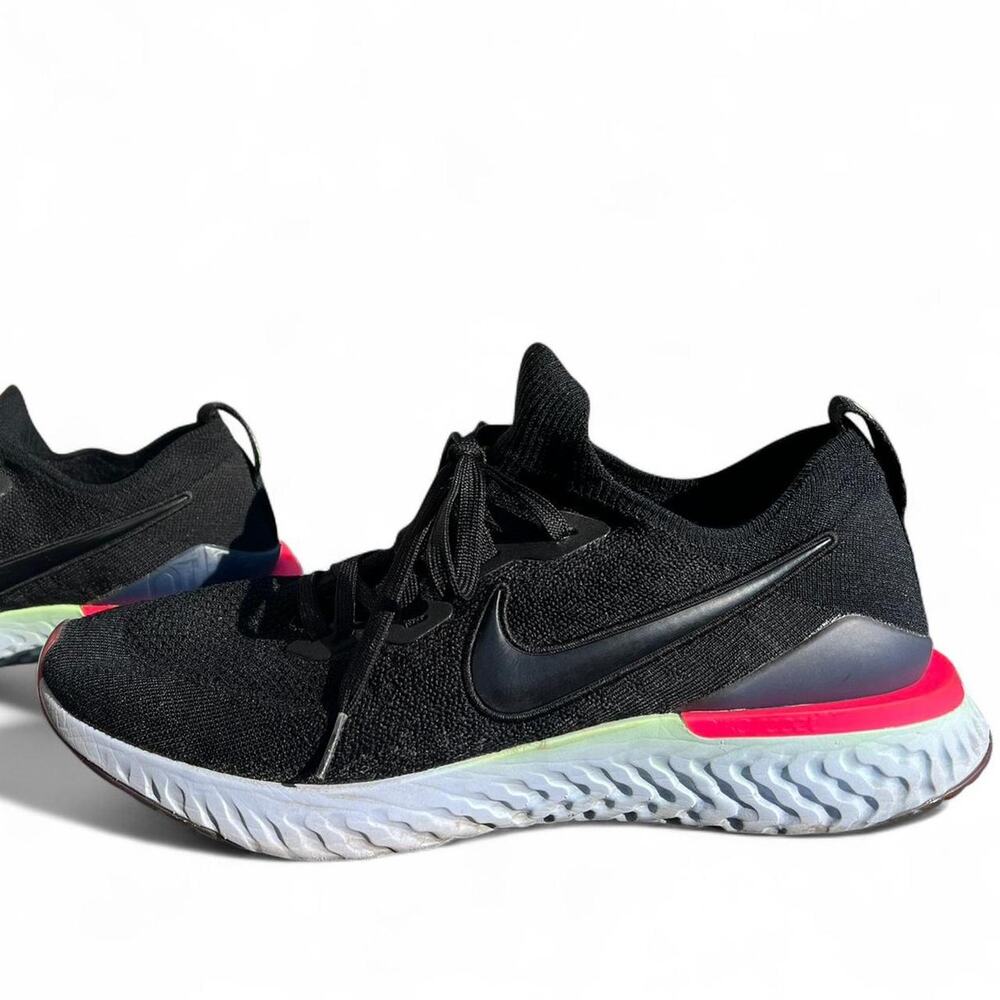 Nike Epic React Flyknit 2